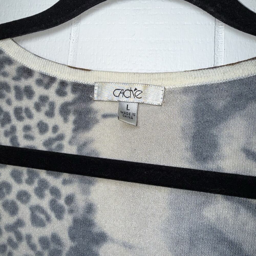 Cache Women’s Y2K Animal Print Faux Wrap Sweater V Neck Size L - Picture 4 of 5